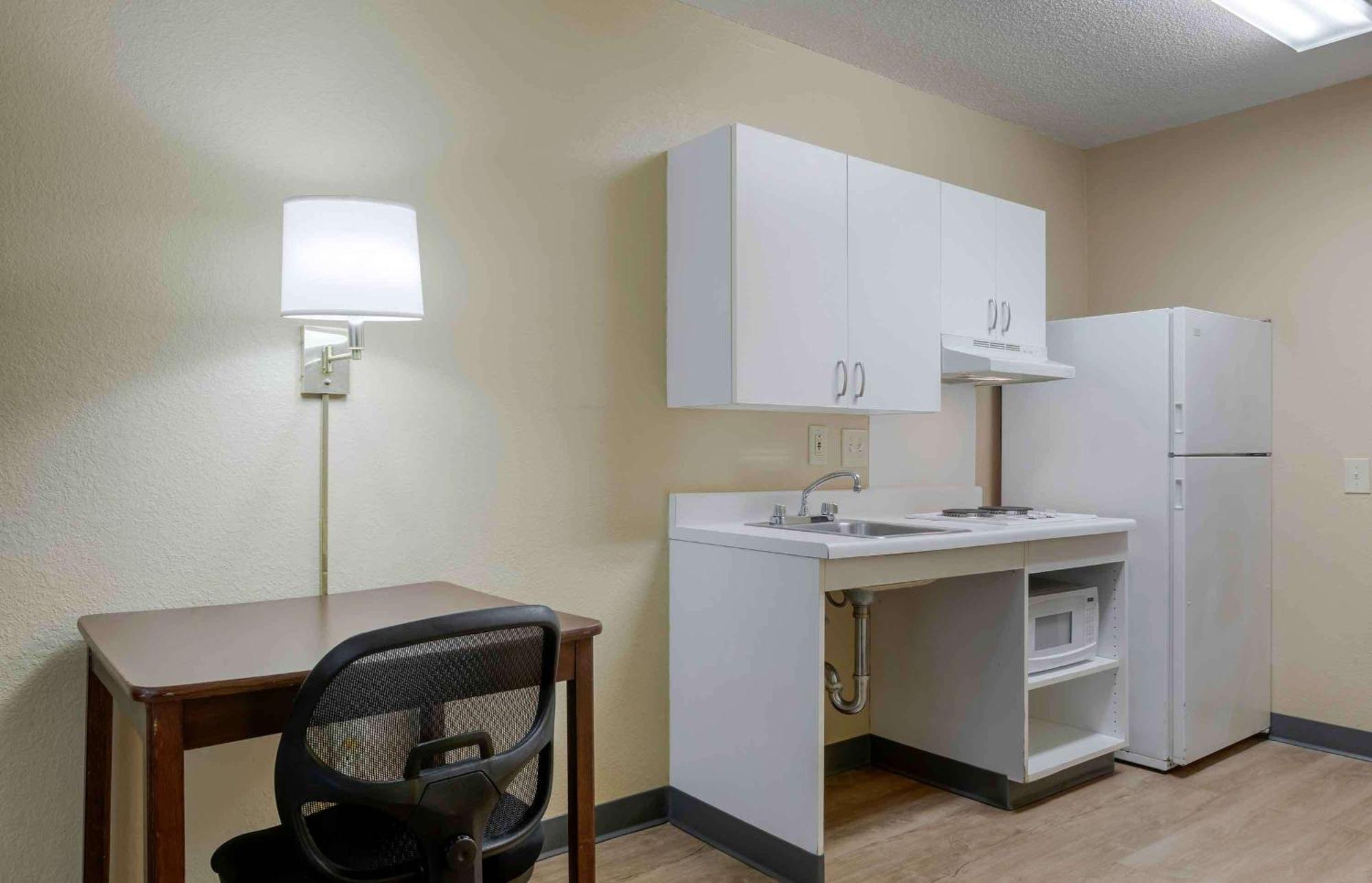 Extended Stay America Select Suites - Atlanta - Perimeter - Hammond Drive Sandy Springs Exteriör bild